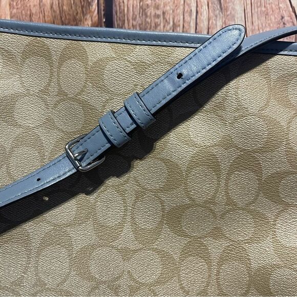 COACH file crossbody bag Signature tan blue silver hardware F58297 Preowned - Picture 4 of 14